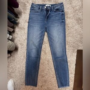 Lovervet Raw Hem Skinny Jeans